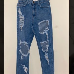 Straight leg ripped jean